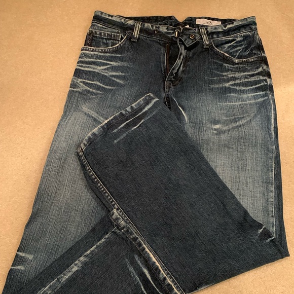 Men’s Distressed Jeans - Picture 1 of 2
